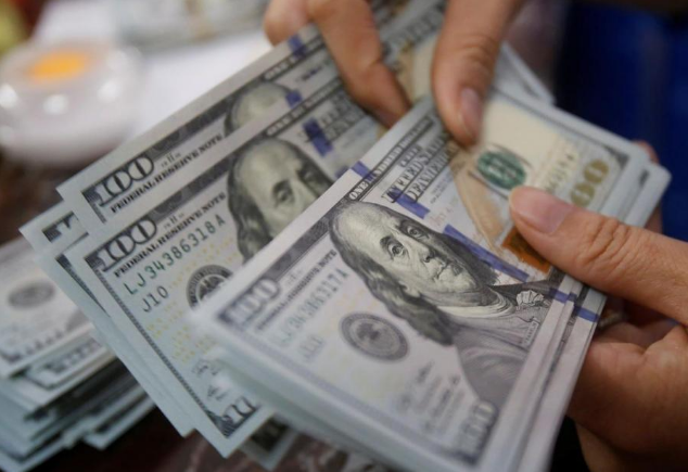 موافقة اسرائيلية على إدخال أموال رواتب موظفي 